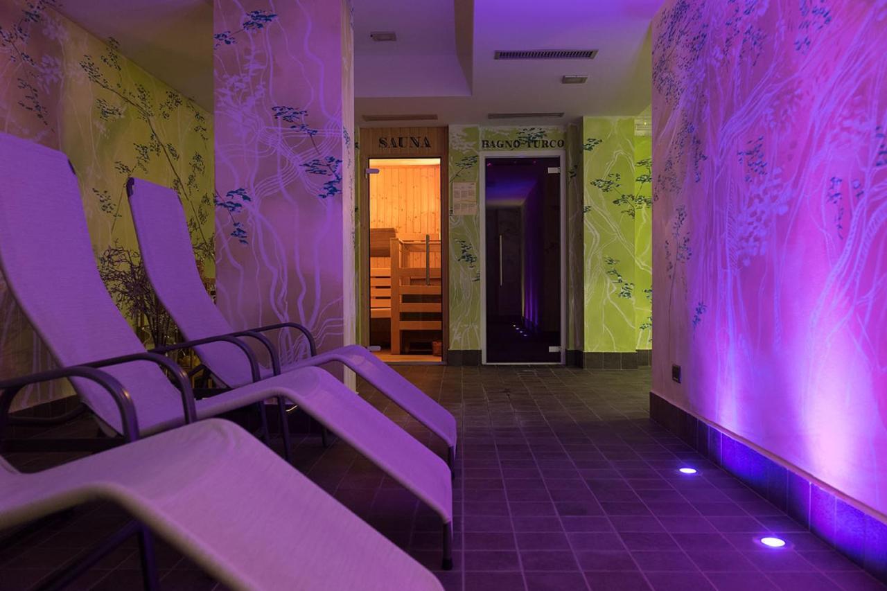 T'Ami Hotel Resort Spa Selvino Bagian luar foto
