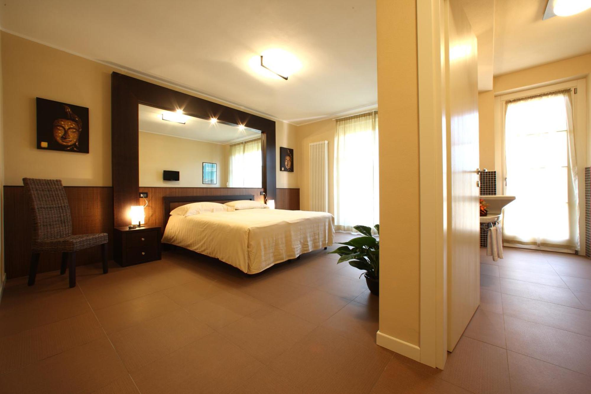 T'Ami Hotel Resort Spa Selvino Ruang foto