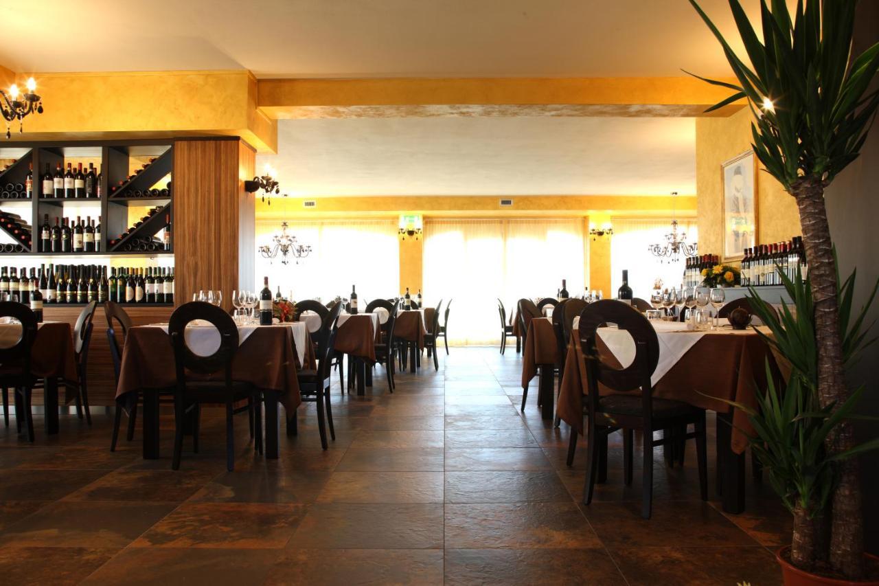 T'Ami Hotel Resort Spa Selvino Bagian luar foto