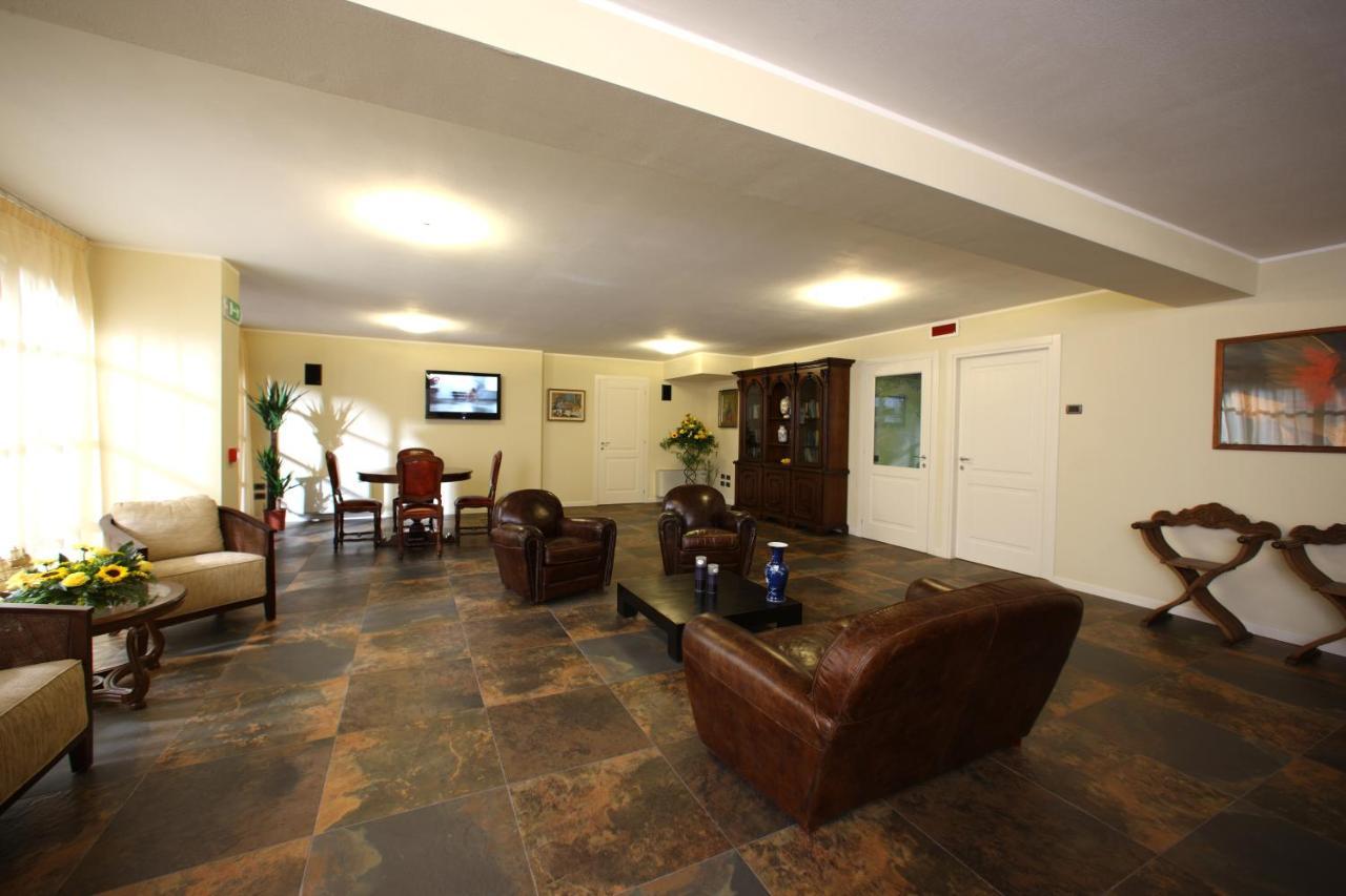 T'Ami Hotel Resort Spa Selvino Bagian luar foto